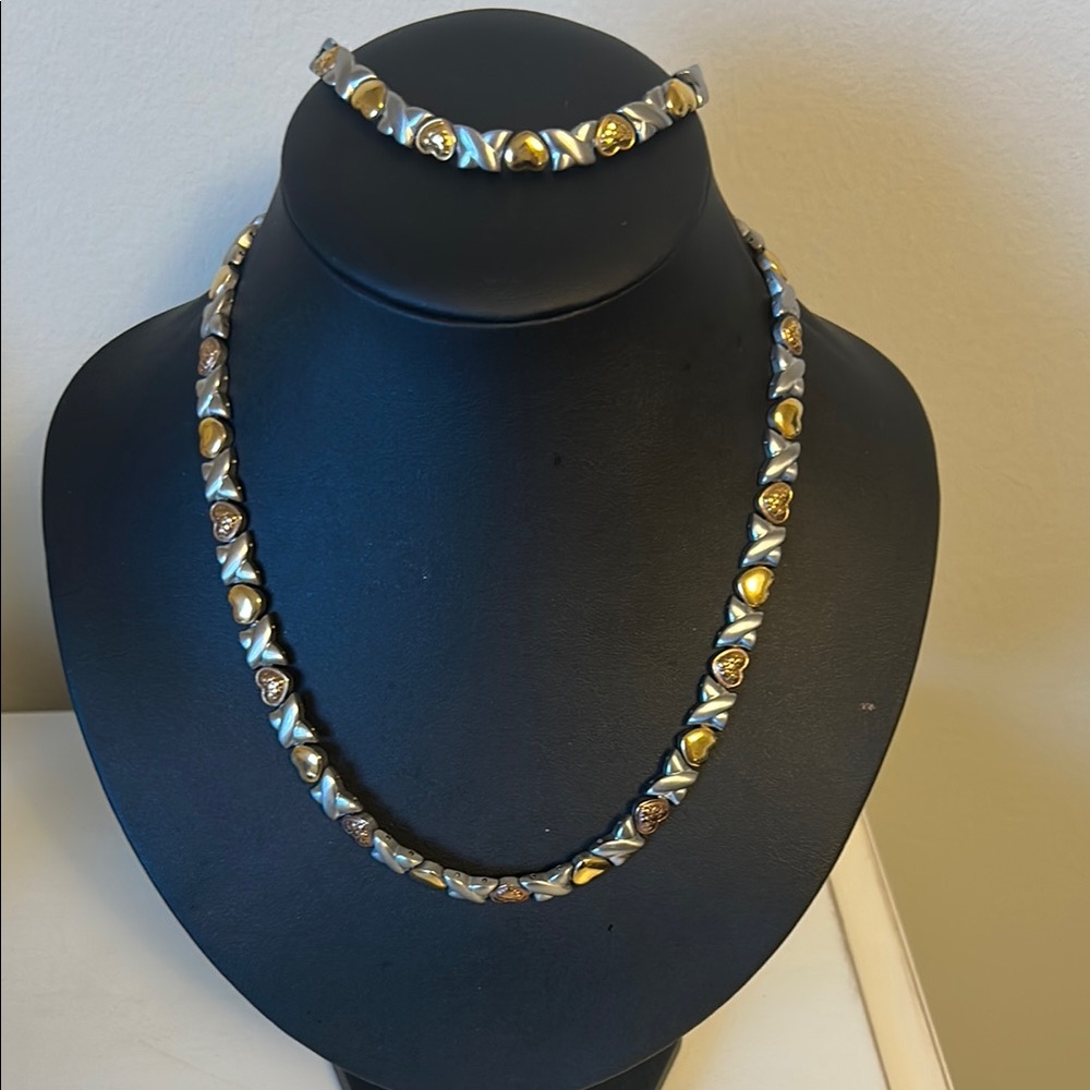 Elegant Gold and Silver Women's Jewelry Set